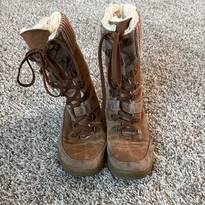 BearPaw Brown Lace-Up Boots